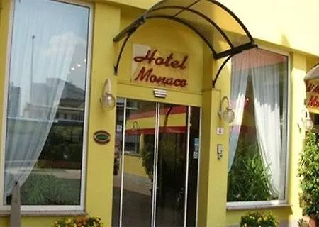 Отель Monaco Верона
